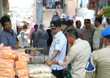 Jelang Idul Adha, Pj Wali Kota Sabang Sidak Pasar: Harga Sembako Terpantau Stabil