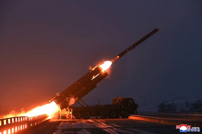 Kim Jong-un Pantau Langsung Uji Coba Rudal Jelajah Jarak Jauh Korea Utara