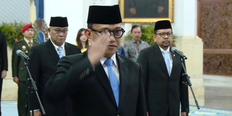 Ⓒ Hak cipta foto di atas dikembalikan sesungguhnya kepada pemilik foto Ⓒ Hak cipta foto di atas dikembalikan sesungguhnya kepada pemilik foto