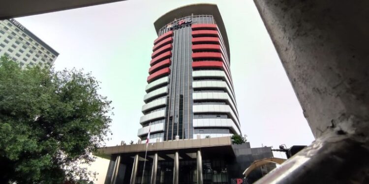 Ⓒ Hak cipta foto di atas dikembalikan sesungguhnya kepada pemilik foto Ⓒ Hak cipta foto di atas dikembalikan sesungguhnya kepada pemilik foto