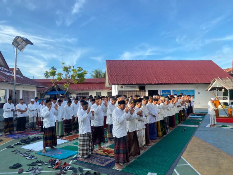 Ⓒ Hak cipta foto di atas dikembalikan sesungguhnya kepada pemilik foto Ⓒ Hak cipta foto di atas dikembalikan sesungguhnya kepada pemilik foto