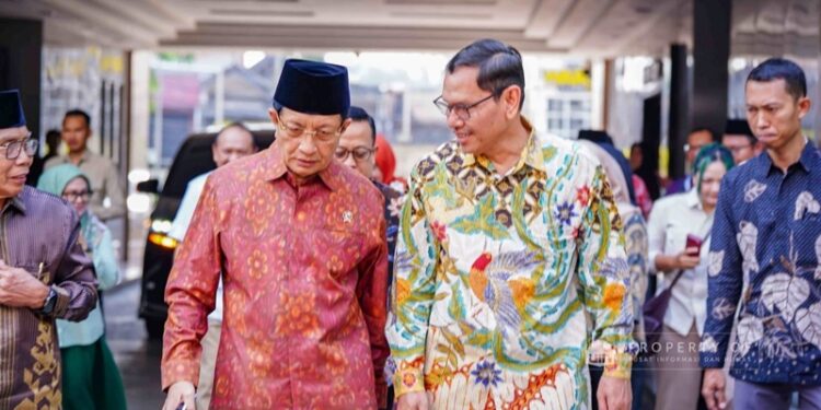 Ⓒ Hak cipta foto di atas dikembalikan sesungguhnya kepada pemilik foto Ⓒ Hak cipta foto di atas dikembalikan sesungguhnya kepada pemilik foto