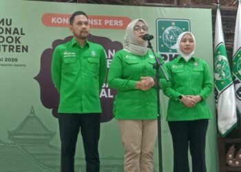 Nihayatul Wafiroh saat memaparkan agenda Temu Nasional Pondok Pesantren terkait pencegahan kekerasan seksual di Kantor DPP PKB, Jakarta.