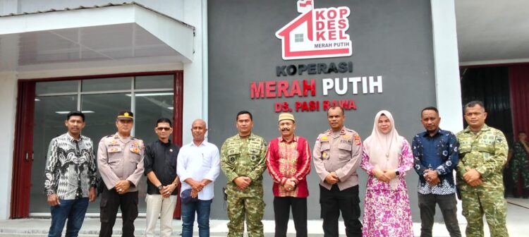 Ⓒ Hak cipta foto di atas dikembalikan sesungguhnya kepada pemilik foto Ⓒ Hak cipta foto di atas dikembalikan sesungguhnya kepada pemilik foto