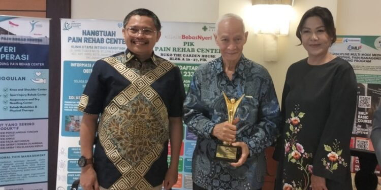 Ⓒ Hak cipta foto di atas dikembalikan sesungguhnya kepada pemilik foto Ⓒ Hak cipta foto di atas dikembalikan sesungguhnya kepada pemilik foto