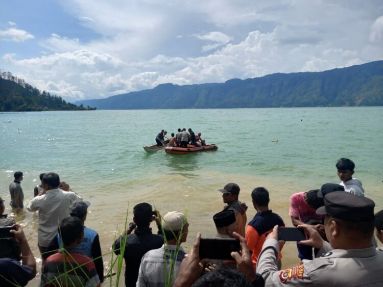 Ⓒ Hak cipta foto di atas dikembalikan sesungguhnya kepada pemilik foto
