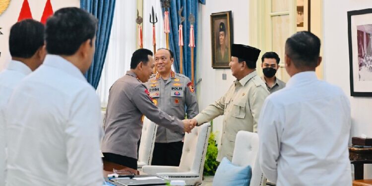Ⓒ Hak cipta foto di atas dikembalikan sesungguhnya kepada pemilik foto Ⓒ Hak cipta foto di atas dikembalikan sesungguhnya kepada pemilik foto