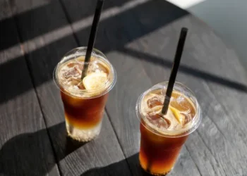 Tren Kopi Dingin dan Pergeseran Gaya Hidup Gen Z