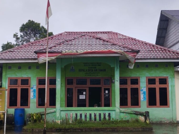 Ⓒ Hak cipta foto di atas dikembalikan sesungguhnya kepada pemilik foto Ⓒ Hak cipta foto di atas dikembalikan sesungguhnya kepada pemilik foto