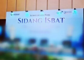 Persiapan Tim Hisab Rukyat Kementerian Agama dalam memantau posisi hilal menggunakan teleskop astronomi menjelang sidang isbat penentuan awal Dzulhijjah 1447 H.