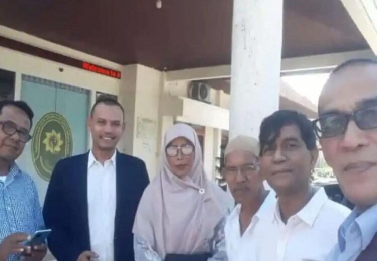 Ⓒ Hak cipta foto di atas dikembalikan sesungguhnya kepada pemilik foto Ⓒ Hak cipta foto di atas dikembalikan sesungguhnya kepada pemilik foto
