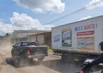 Proyek Pengerukan Aspal di Meukek Picu Polusi Debu, Warga Protes
