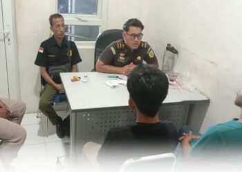 Satpol PP Aceh Selatan Limpahkan 2 Tersangka Kasus Khamar