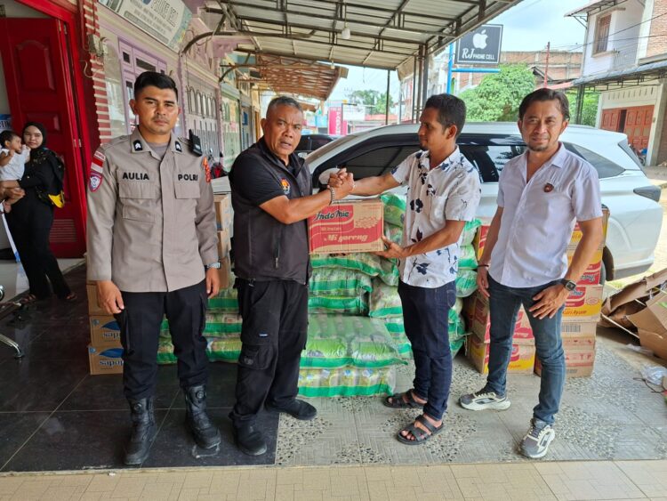 Ⓒ Hak cipta foto di atas dikembalikan sesungguhnya kepada pemilik foto Ⓒ Hak cipta foto di atas dikembalikan sesungguhnya kepada pemilik foto
