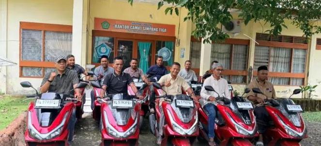 Ⓒ Hak cipta foto di atas dikembalikan sesungguhnya kepada pemilik foto Ⓒ Hak cipta foto di atas dikembalikan sesungguhnya kepada pemilik foto