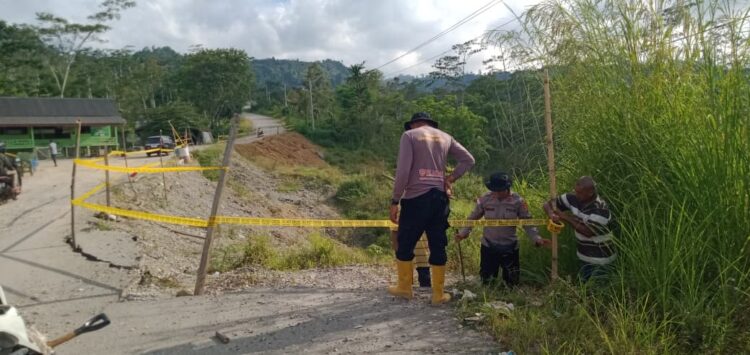 Ⓒ Hak cipta foto di atas dikembalikan sesungguhnya kepada pemilik foto Ⓒ Hak cipta foto di atas dikembalikan sesungguhnya kepada pemilik foto