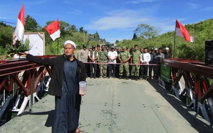 Ⓒ Hak cipta foto di atas dikembalikan sesungguhnya kepada pemilik foto Ⓒ Hak cipta foto di atas dikembalikan sesungguhnya kepada pemilik foto