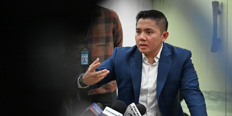 Ⓒ Hak cipta foto di atas dikembalikan sesungguhnya kepada pemilik foto Ⓒ Hak cipta foto di atas dikembalikan sesungguhnya kepada pemilik foto