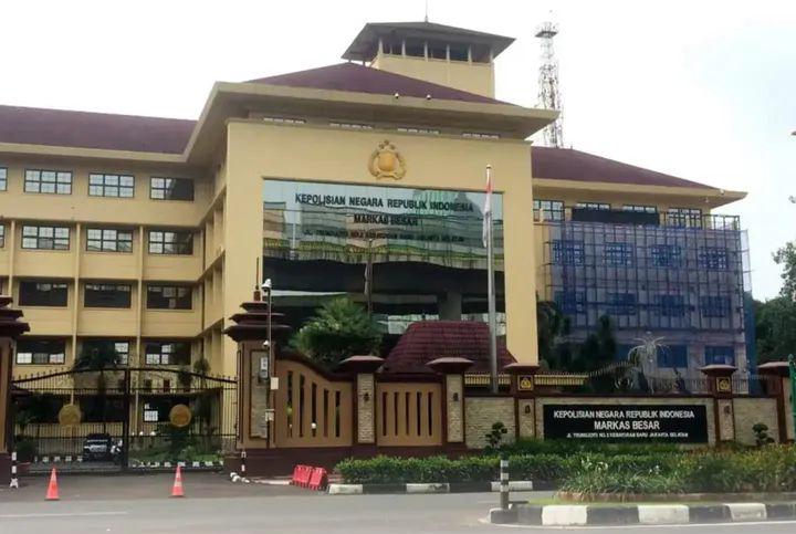 Ⓒ Hak cipta foto di atas dikembalikan sesungguhnya kepada pemilik foto Ⓒ Hak cipta foto di atas dikembalikan sesungguhnya kepada pemilik foto