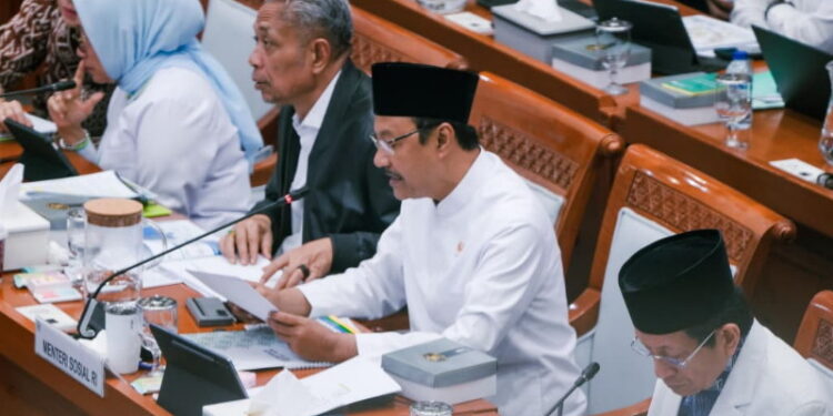 Ⓒ Hak cipta foto di atas dikembalikan sesungguhnya kepada pemilik foto Ⓒ Hak cipta foto di atas dikembalikan sesungguhnya kepada pemilik foto