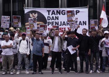 Massa Desak KPK Usut Dugaan Korupsi Walkot Pematangsiantar
