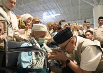 Menhaj Irfan Yusuf Lepas Kloter Perdana Haji 2026