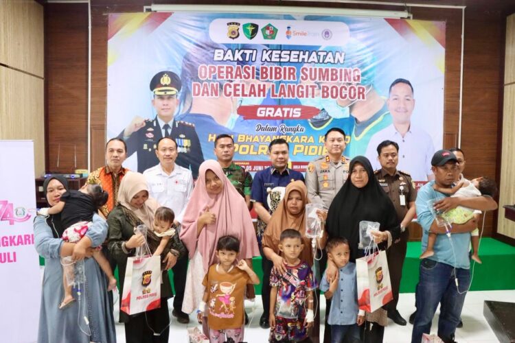 Ⓒ Hak cipta foto di atas dikembalikan sesungguhnya kepada pemilik foto Ⓒ Hak cipta foto di atas dikembalikan sesungguhnya kepada pemilik foto