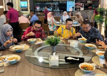 Ⓒ Hak cipta foto di atas dikembalikan sesungguhnya kepada pemilik foto Ⓒ Hak cipta foto di atas dikembalikan sesungguhnya kepada pemilik foto
