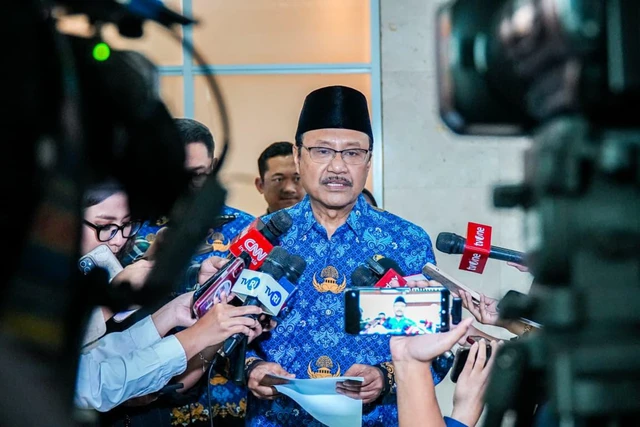 Ⓒ Hak cipta foto di atas dikembalikan sesungguhnya kepada pemilik foto Ⓒ Hak cipta foto di atas dikembalikan sesungguhnya kepada pemilik foto
