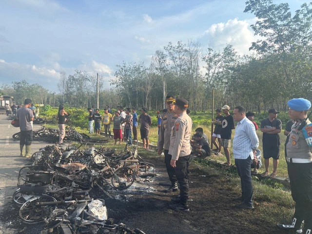 Ⓒ Hak cipta foto di atas dikembalikan sesungguhnya kepada pemilik foto Ⓒ Hak cipta foto di atas dikembalikan sesungguhnya kepada pemilik foto