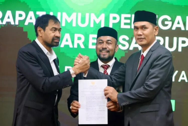 Ⓒ Hak cipta foto di atas dikembalikan sesungguhnya kepada pemilik foto Ⓒ Hak cipta foto di atas dikembalikan sesungguhnya kepada pemilik foto