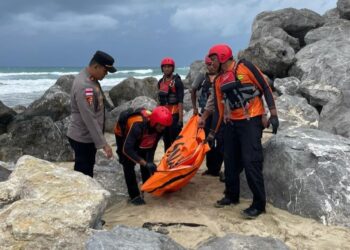 Remaja Terseret Arus di Pantai Pulau Kapuk Ditemukan