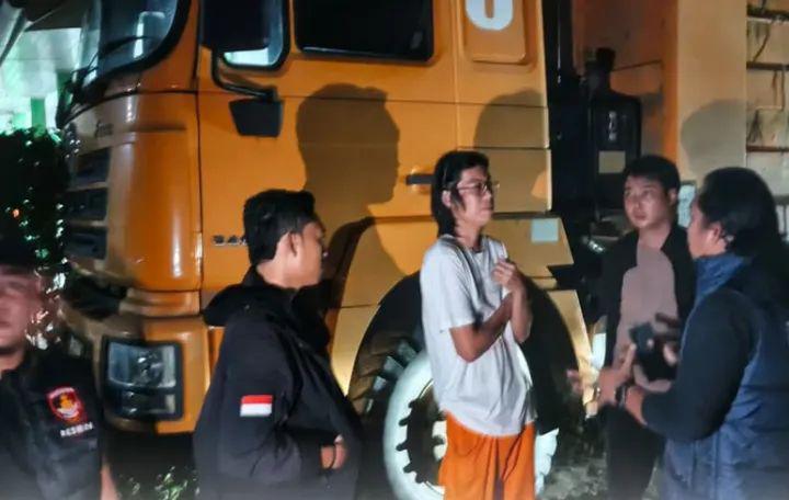 Ⓒ Hak cipta foto di atas dikembalikan sesungguhnya kepada pemilik foto Ⓒ Hak cipta foto di atas dikembalikan sesungguhnya kepada pemilik foto