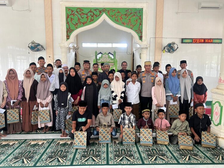 Ⓒ Hak cipta foto di atas dikembalikan sesungguhnya kepada pemilik foto Ⓒ Hak cipta foto di atas dikembalikan sesungguhnya kepada pemilik foto