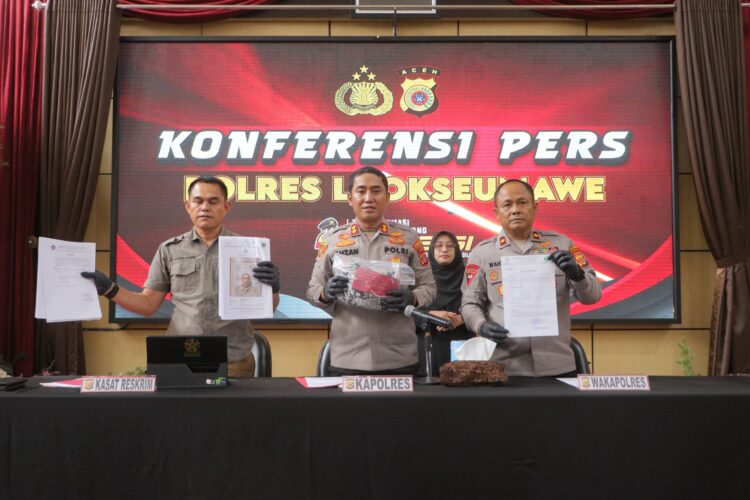 Ⓒ Hak cipta foto di atas dikembalikan sesungguhnya kepada pemilik foto Ⓒ Hak cipta foto di atas dikembalikan sesungguhnya kepada pemilik foto