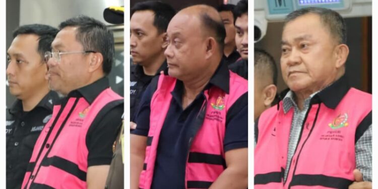 Ⓒ Hak cipta foto di atas dikembalikan sesungguhnya kepada pemilik foto Ⓒ Hak cipta foto di atas dikembalikan sesungguhnya kepada pemilik foto