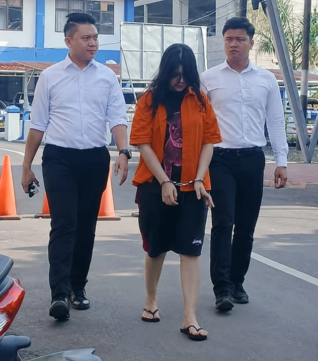 Ⓒ Hak cipta foto di atas dikembalikan sesungguhnya kepada pemilik foto Ⓒ Hak cipta foto di atas dikembalikan sesungguhnya kepada pemilik foto