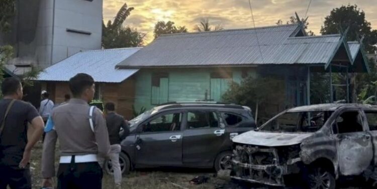 Ⓒ Hak cipta foto di atas dikembalikan sesungguhnya kepada pemilik foto Ⓒ Hak cipta foto di atas dikembalikan sesungguhnya kepada pemilik foto