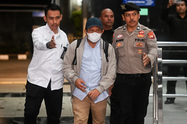 Ⓒ Hak cipta foto di atas dikembalikan sesungguhnya kepada pemilik foto Ⓒ Hak cipta foto di atas dikembalikan sesungguhnya kepada pemilik foto