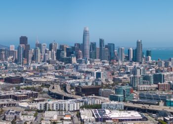 San Francisco Perintahkan Apple & Google Hapus Aplikasi AI