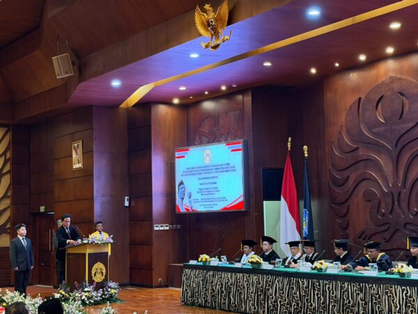 Ⓒ Hak cipta foto di atas dikembalikan sesungguhnya kepada pemilik foto Ⓒ Hak cipta foto di atas dikembalikan sesungguhnya kepada pemilik foto