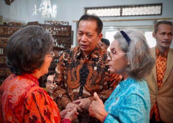 Harkopnas ke-79: Menkop Ferry Sambangi Rumah Bung Hatta