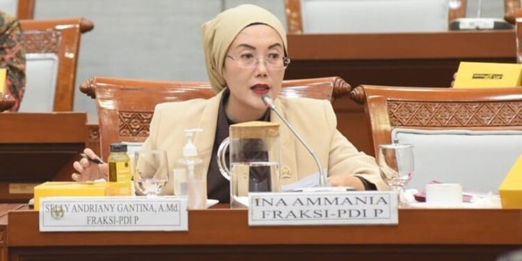 Ⓒ Hak cipta foto di atas dikembalikan sesungguhnya kepada pemilik foto Ⓒ Hak cipta foto di atas dikembalikan sesungguhnya kepada pemilik foto