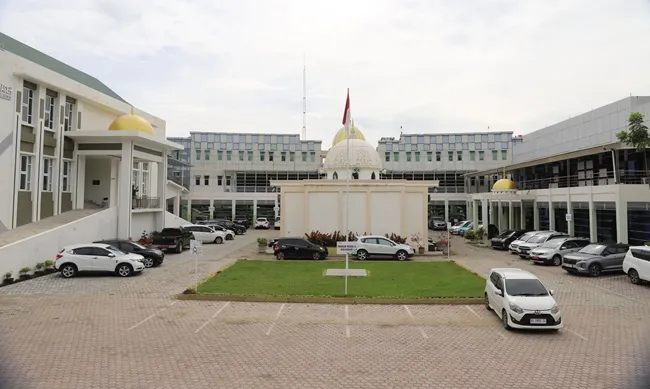Ⓒ Hak cipta foto di atas dikembalikan sesungguhnya kepada pemilik foto Ⓒ Hak cipta foto di atas dikembalikan sesungguhnya kepada pemilik foto