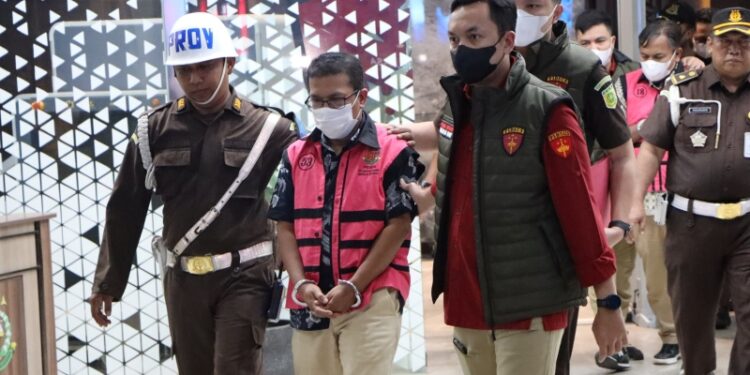 Ⓒ Hak cipta foto di atas dikembalikan sesungguhnya kepada pemilik foto Ⓒ Hak cipta foto di atas dikembalikan sesungguhnya kepada pemilik foto