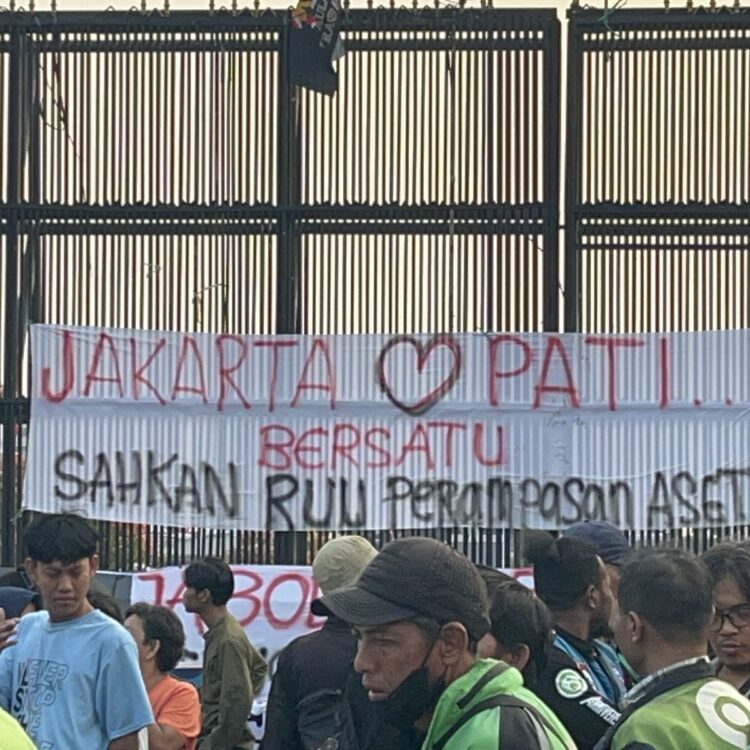 Ⓒ Hak cipta foto di atas dikembalikan sesungguhnya kepada pemilik foto Ⓒ Hak cipta foto di atas dikembalikan sesungguhnya kepada pemilik foto