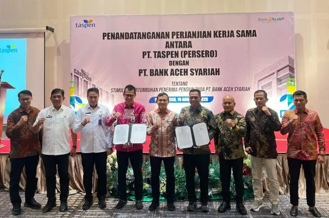 Ⓒ Hak cipta foto di atas dikembalikan sesungguhnya kepada pemilik foto Ⓒ Hak cipta foto di atas dikembalikan sesungguhnya kepada pemilik foto