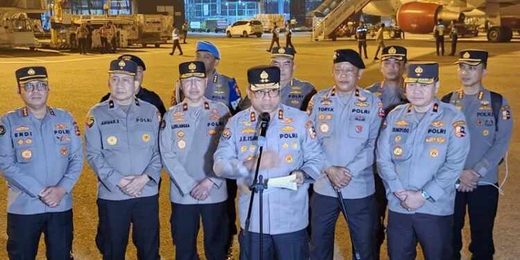 Ⓒ Hak cipta foto di atas dikembalikan sesungguhnya kepada pemilik foto Ⓒ Hak cipta foto di atas dikembalikan sesungguhnya kepada pemilik foto