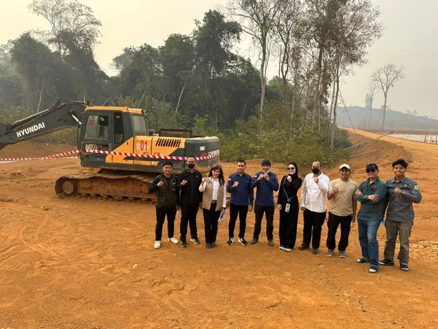 Ⓒ Hak cipta foto di atas dikembalikan sesungguhnya kepada pemilik foto Ⓒ Hak cipta foto di atas dikembalikan sesungguhnya kepada pemilik foto