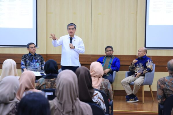 Ⓒ Hak cipta foto di atas dikembalikan sesungguhnya kepada pemilik foto Ⓒ Hak cipta foto di atas dikembalikan sesungguhnya kepada pemilik foto